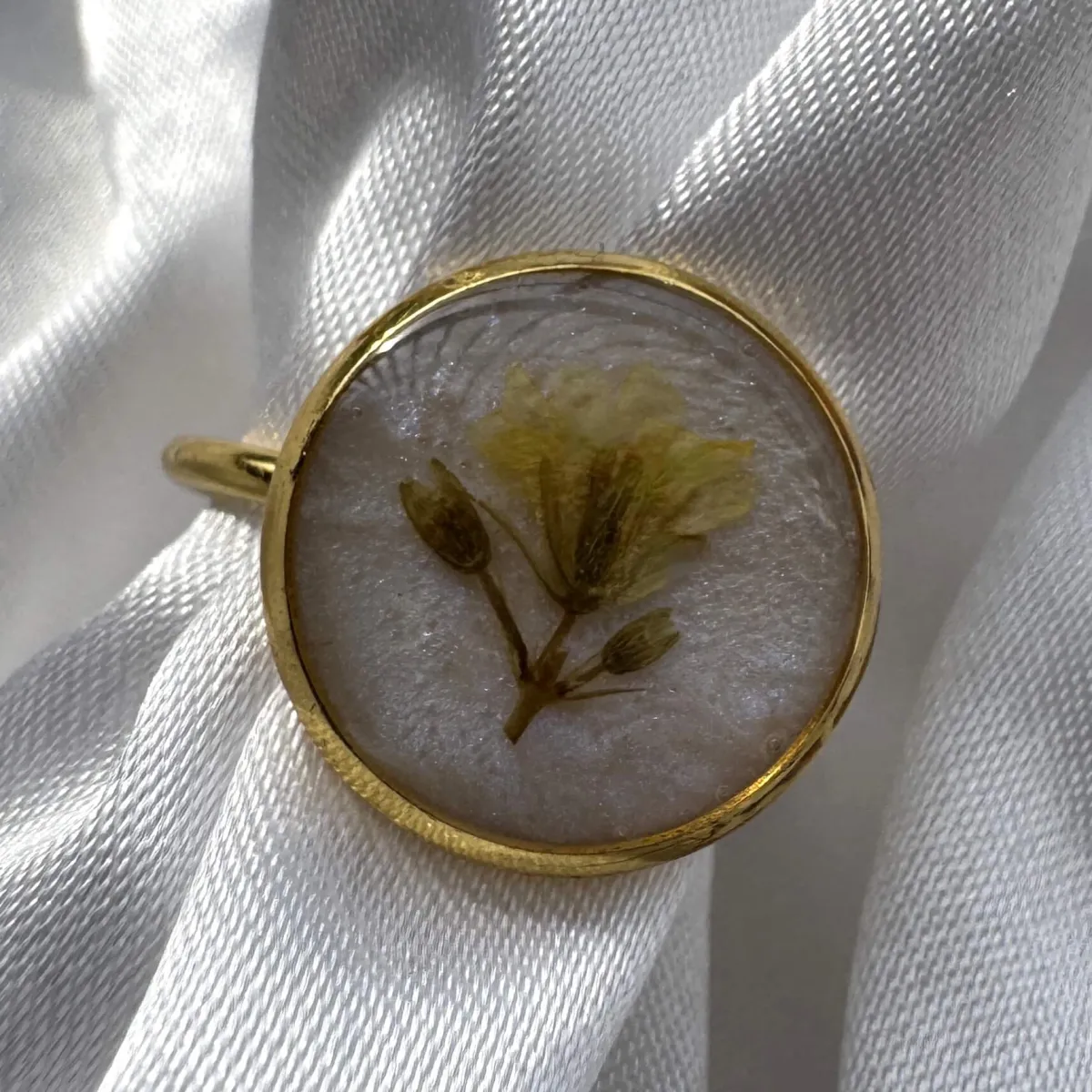 Zyra ring